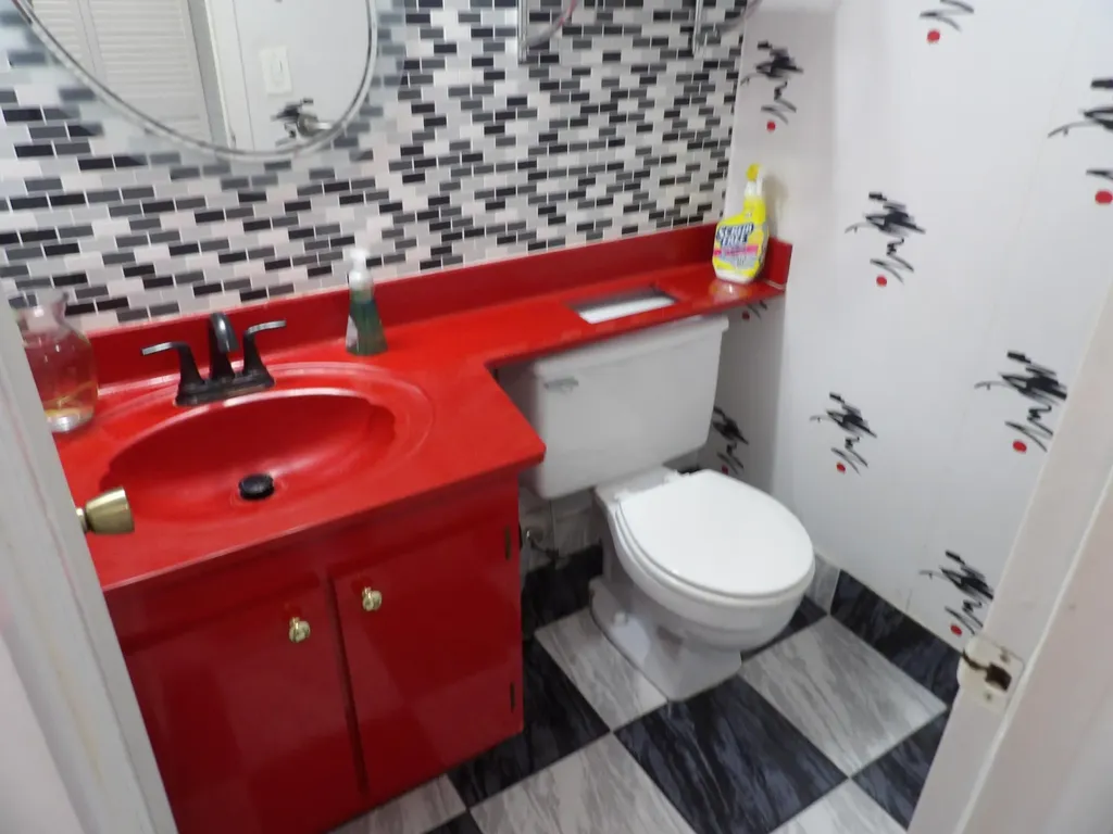 195 Fanshaw Way E Boca Raton FL 33434