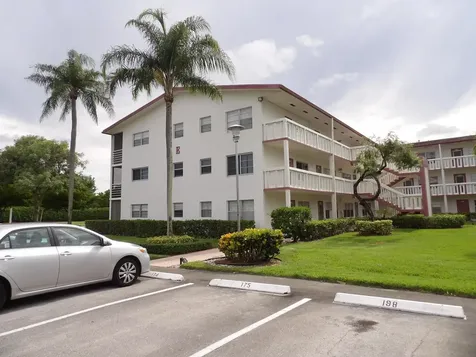 195 Fanshaw Way E Boca Raton FL 33434