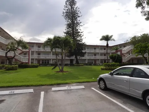 195 Fanshaw Way E Boca Raton FL 33434
