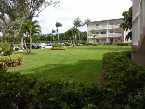 195 Fanshaw Way E Boca Raton FL 33434
