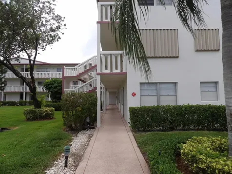 195 Fanshaw Way E Boca Raton FL 33434