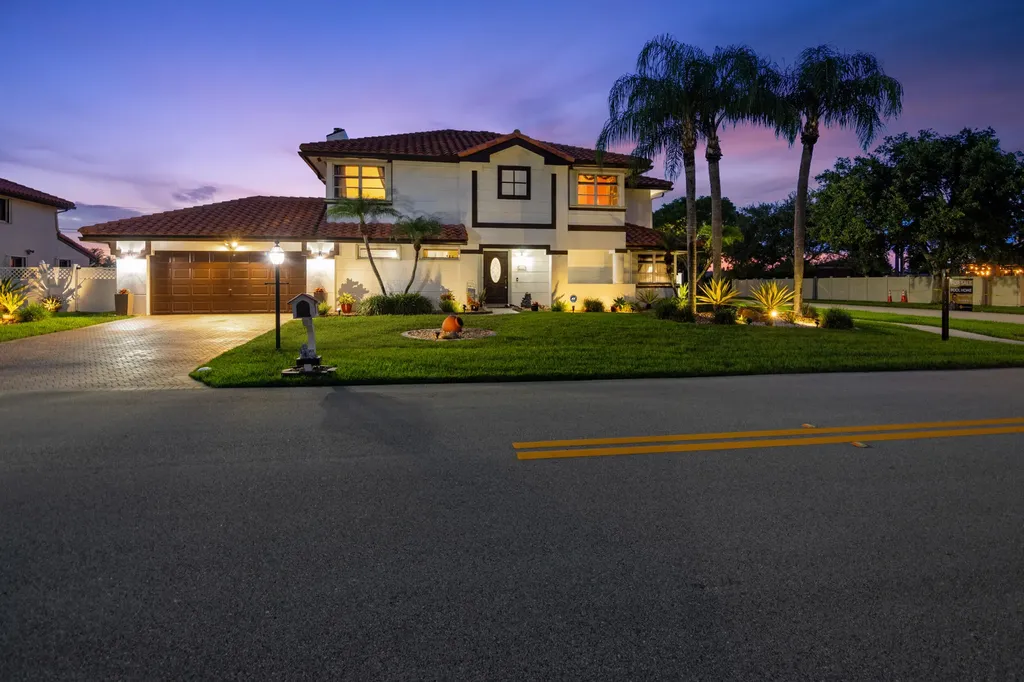 6431 Olde Moat Way Davie FL 33331