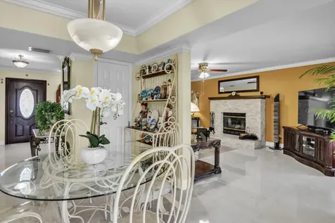 6431 Olde Moat Way Davie FL 33331