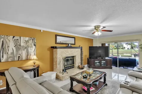 6431 Olde Moat Way Davie FL 33331