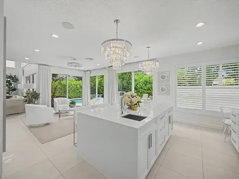 6620 NW 42nd Way Boca Raton FL 33496