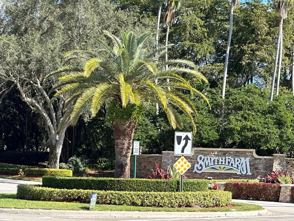 6139 Branchwood Drive Lake Worth FL 33467