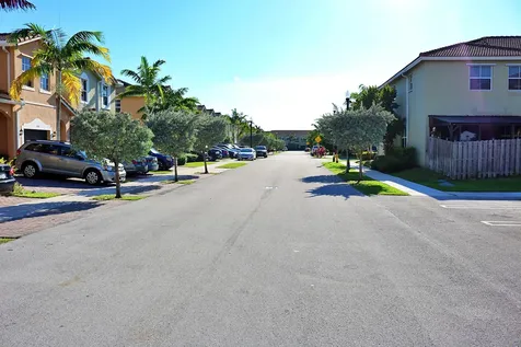 2440 SE 14th Court Homestead FL 33035