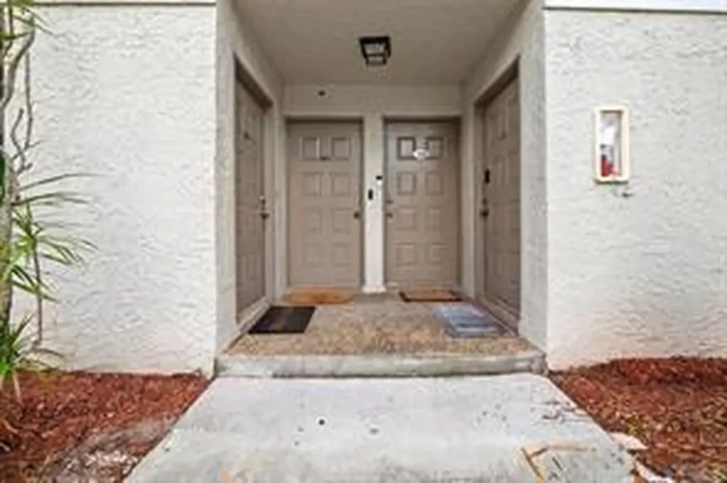 504 Gardens Drive Pompano Beach FL 33069