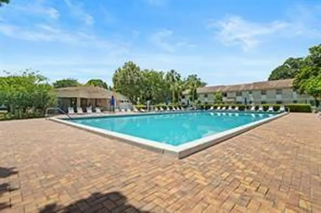 504 Gardens Drive Pompano Beach FL 33069