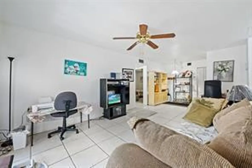 504 Gardens Drive Pompano Beach FL 33069