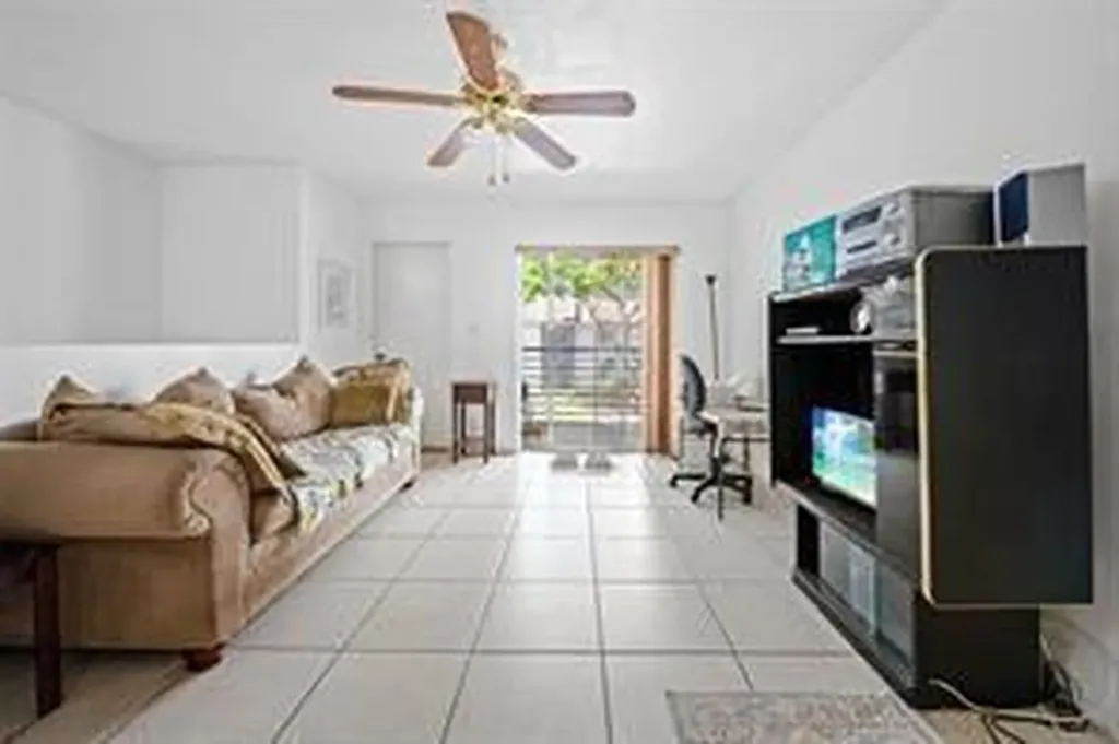 504 Gardens Drive Pompano Beach FL 33069
