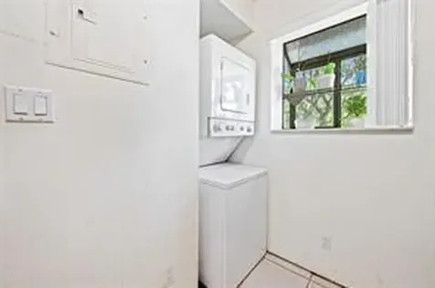 504 Gardens Drive Pompano Beach FL 33069