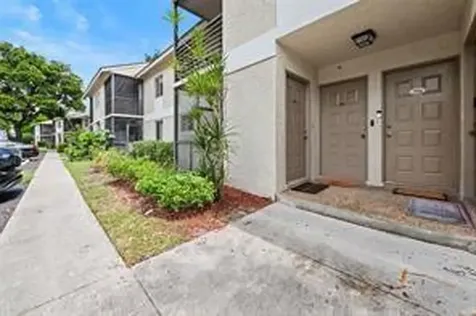 504 Gardens Drive Pompano Beach FL 33069