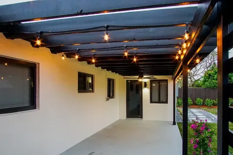 4680 NE 5th Avenue Oakland Park FL 33334