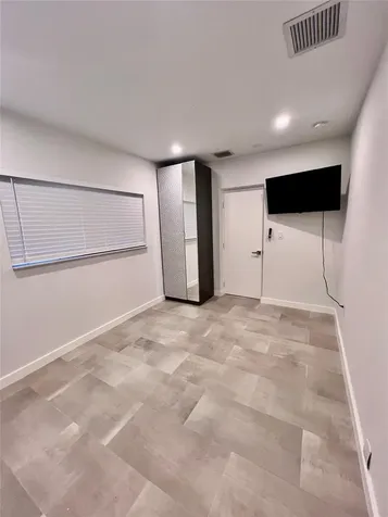 4680 NE 5th Avenue Oakland Park FL 33334