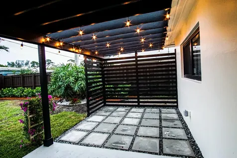 4680 NE 5th Avenue Oakland Park FL 33334