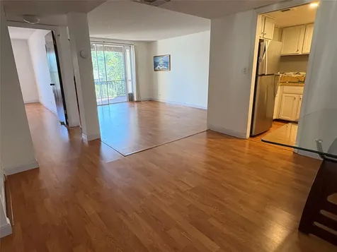 3670 Inverrary Drive Lauderhill FL 33319