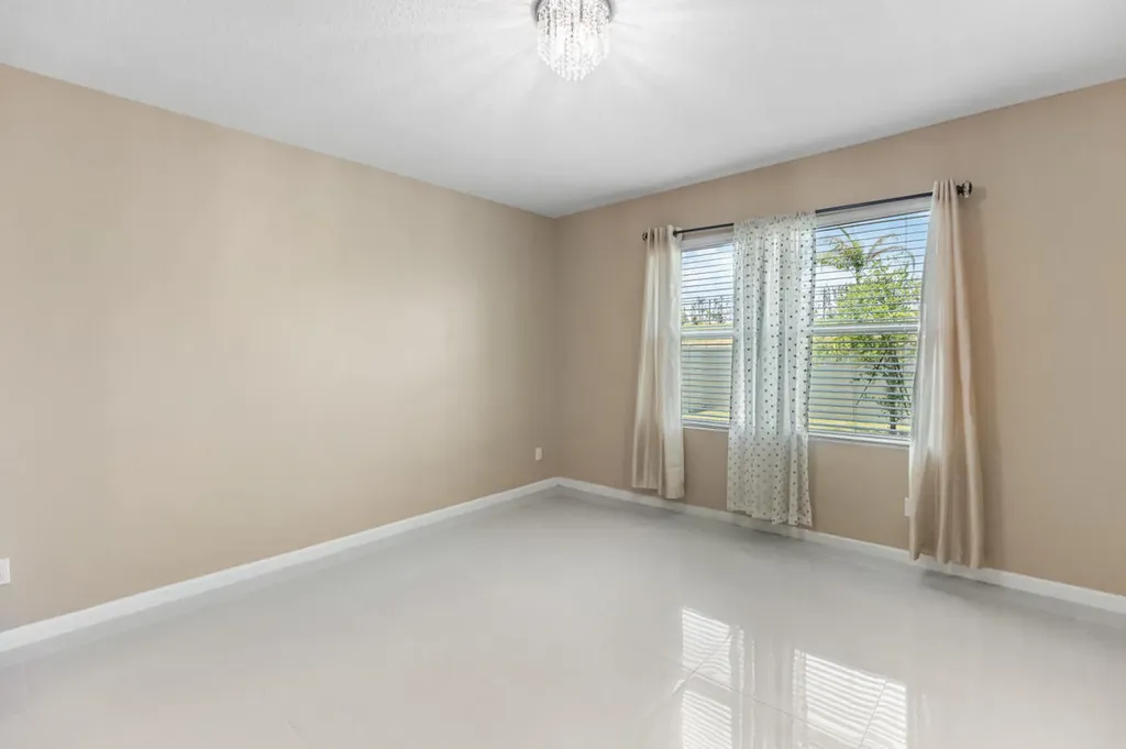 11044 SW Vasari Way Port St Lucie FL 34987