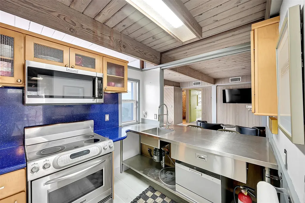 234 Pine Avenue Lauderdale By The Sea FL 33308