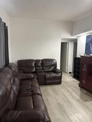 2620 SW 55th Avenue West Park FL 33023