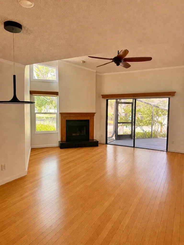 1914 Bayshore Court Safety Harbor FL 34695