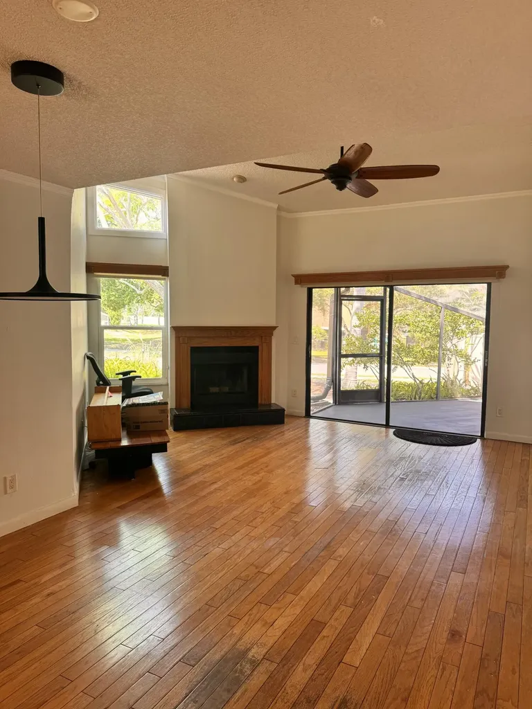 1914 Bayshore Court Safety Harbor FL 34695