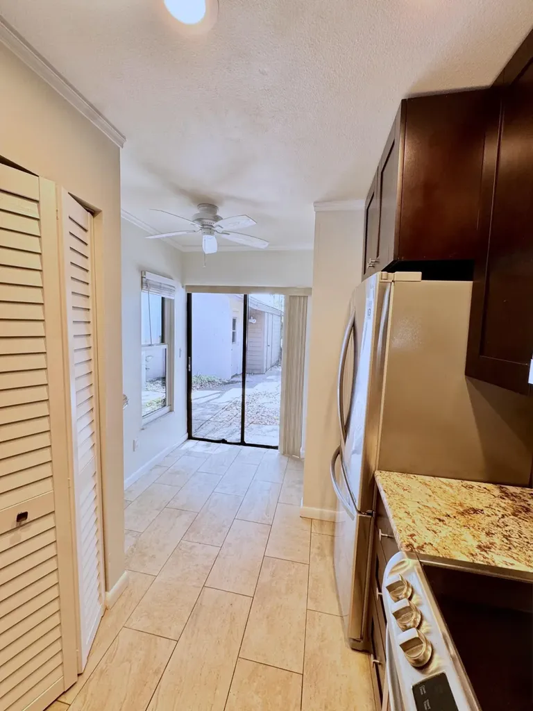 1914 Bayshore Court Safety Harbor FL 34695