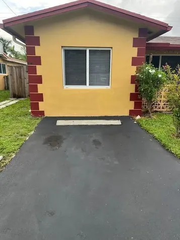 4917 Washington Street Hollywood FL 33021