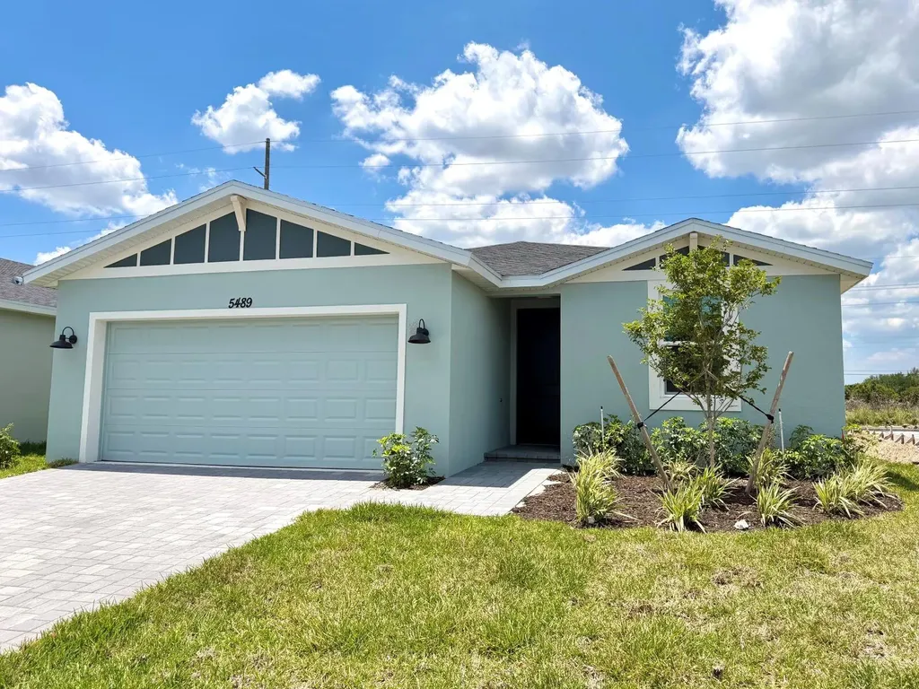 5489 Hampton Park Circle Vero Beach FL 32966