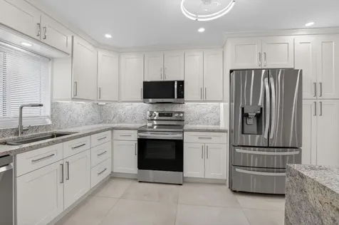 6049 Vía Diana Delray Beach FL 33484
