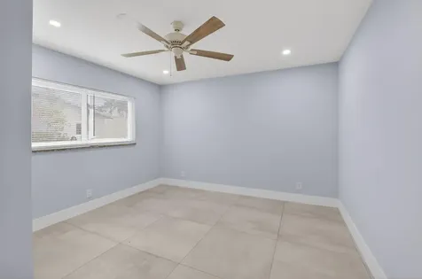 6049 Vía Diana Delray Beach FL 33484