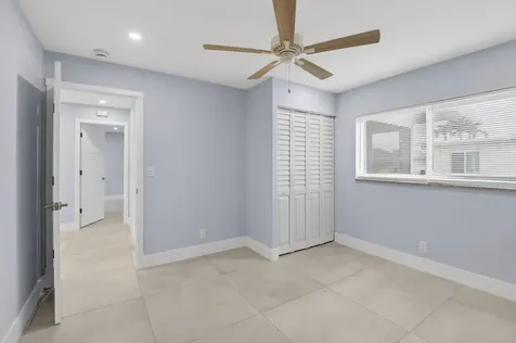 6049 Vía Diana Delray Beach FL 33484