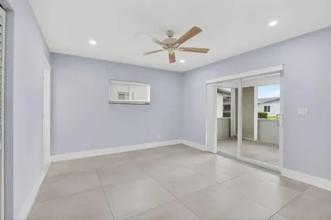 6049 Vía Diana Delray Beach FL 33484