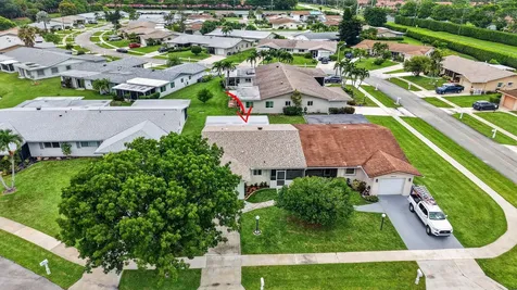 6049 Vía Diana Delray Beach FL 33484