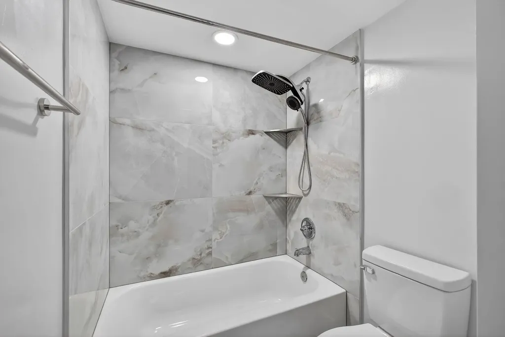 183 Charter Way West Palm Beach FL 33407