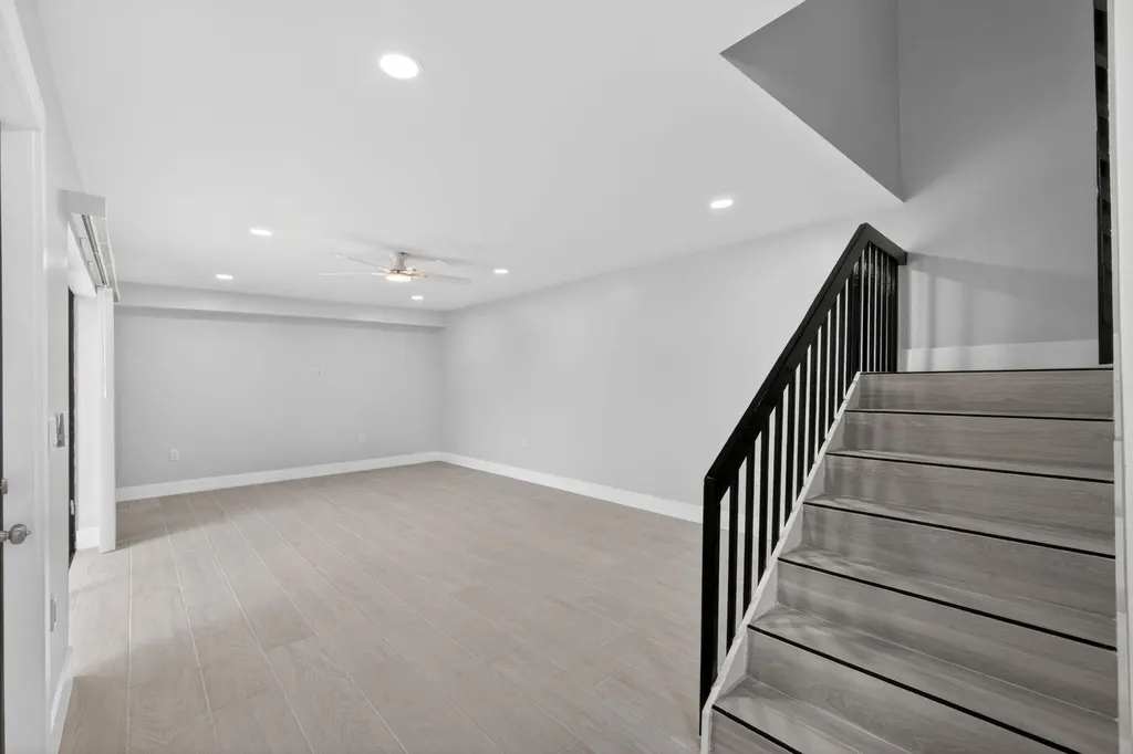 183 Charter Way West Palm Beach FL 33407