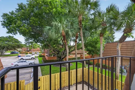 183 Charter Way West Palm Beach FL 33407
