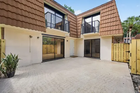 183 Charter Way West Palm Beach FL 33407