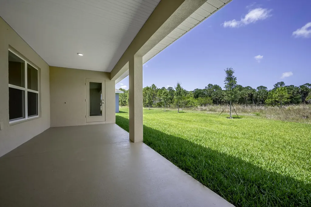 781 NE Lanfair Street Port St Lucie FL 34983