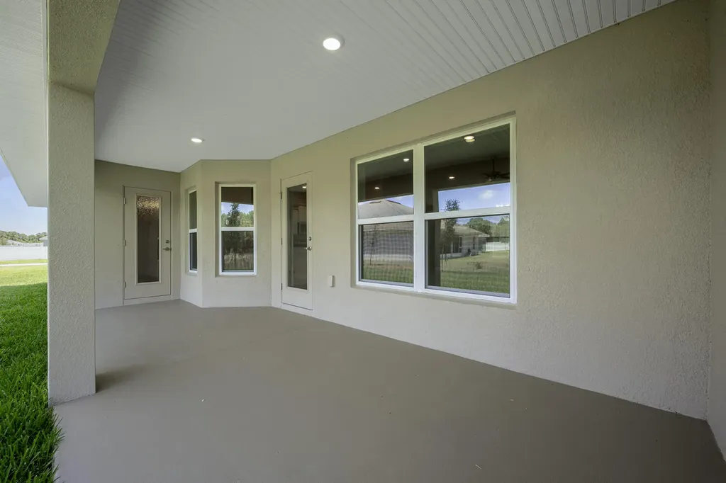 781 NE Lanfair Street Port St Lucie FL 34983
