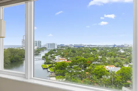3000 Holiday Drive Fort Lauderdale FL 33316