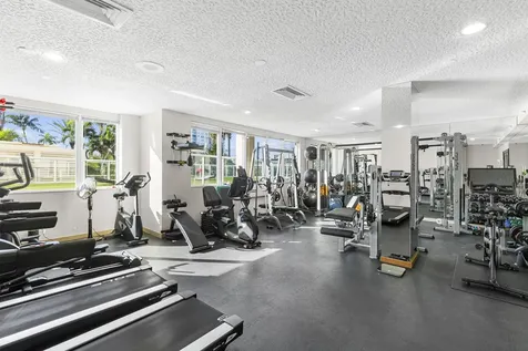 3000 Holiday Drive Fort Lauderdale FL 33316