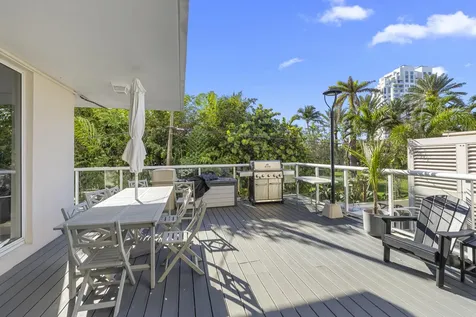 3000 Holiday Drive Fort Lauderdale FL 33316