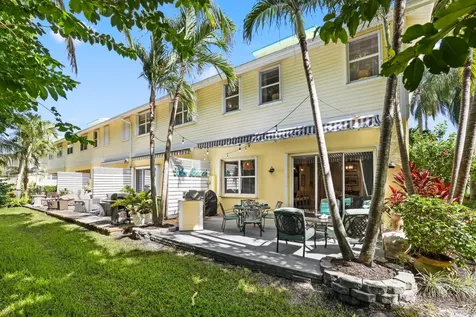 131 Barefoot Cove Hypoluxo FL 33462