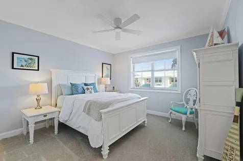 131 Barefoot Cove Hypoluxo FL 33462