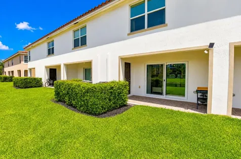 6762 Broadwater Lane Lake Worth FL 33467