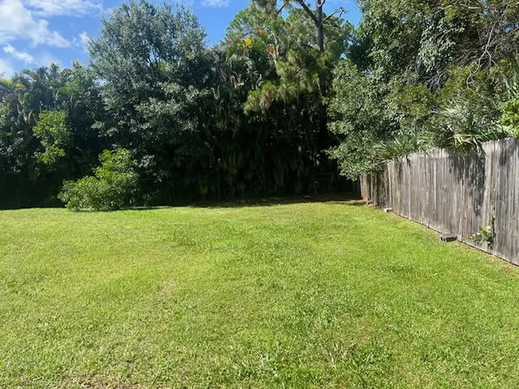 16824 N 130th Avenue Avenue N Jupiter FL 33478