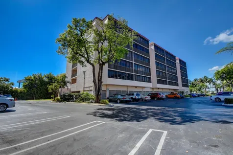 740 S Federal Highway Pompano Beach FL 33062