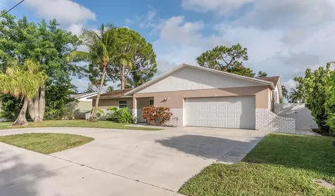 2712 Lake Ida Road Delray Beach FL 33445