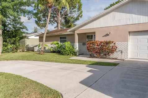 2712 Lake Ida Road Delray Beach FL 33445